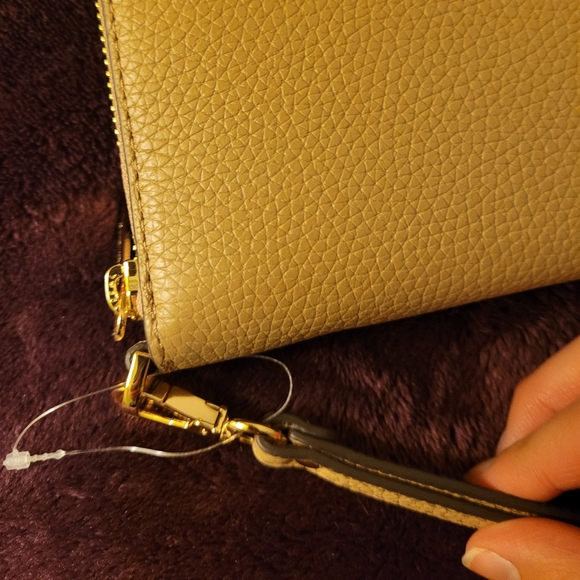 NWT Michael Kors Wallet - Picture 7 of 12